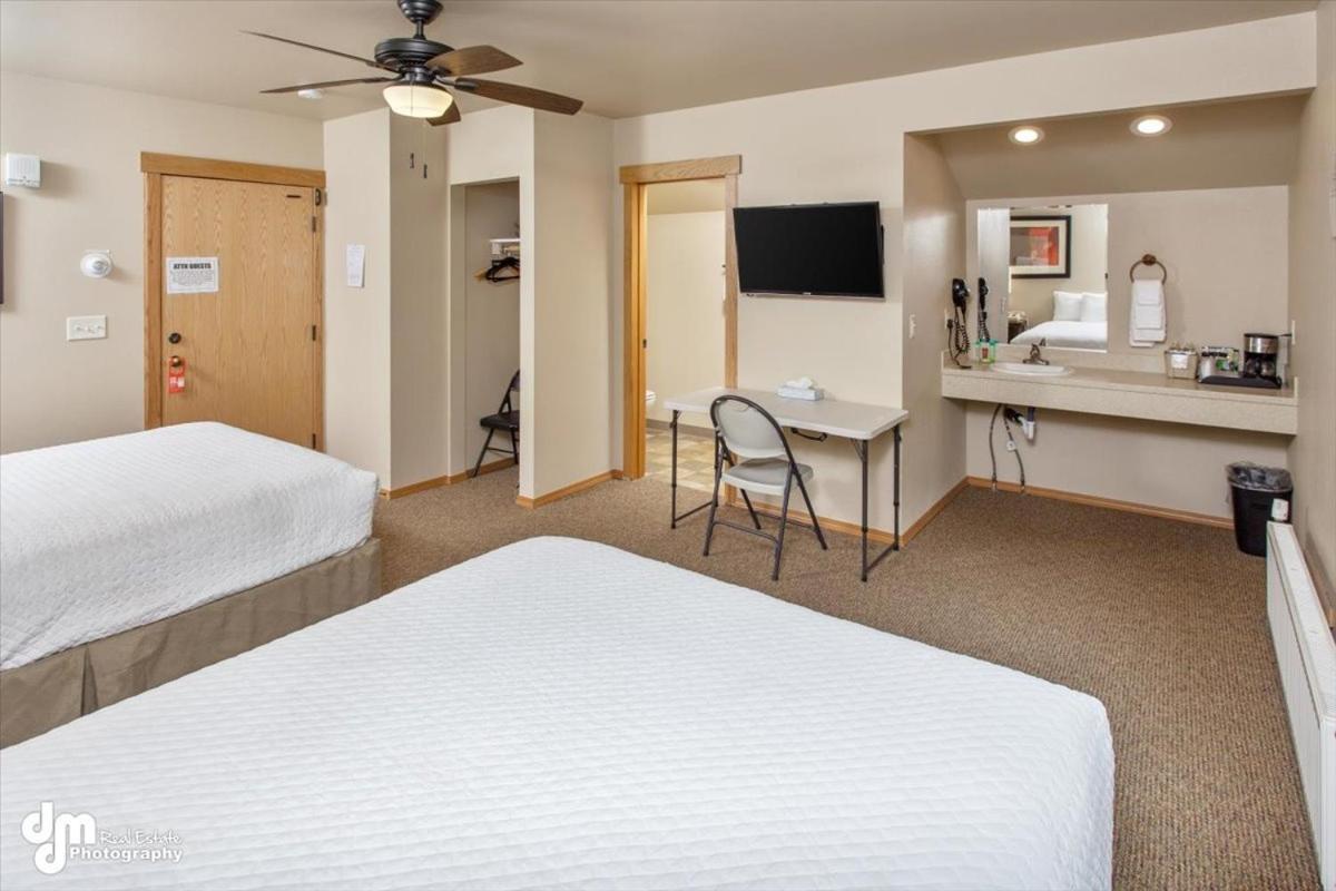 Kenai Airport Hotel Exterior photo