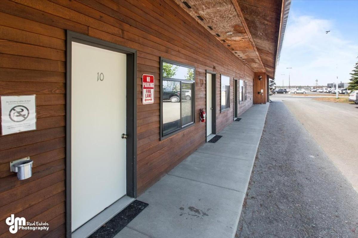 Kenai Airport Hotel Exterior photo